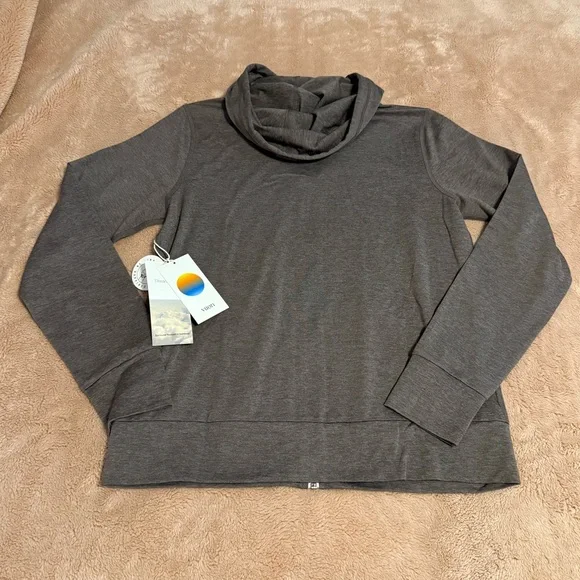 Vuori Halo Performance Hoodie 2.0 - Picture 10 of 10